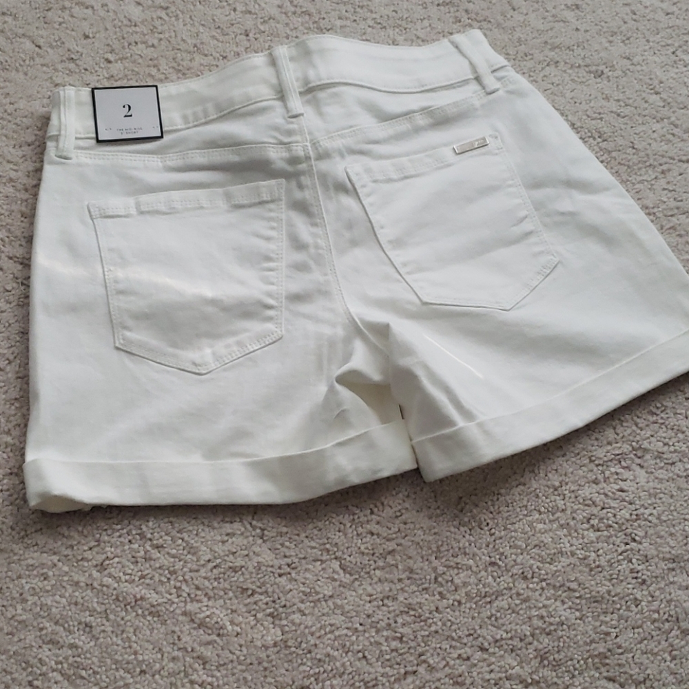 WHBM 5" Short
